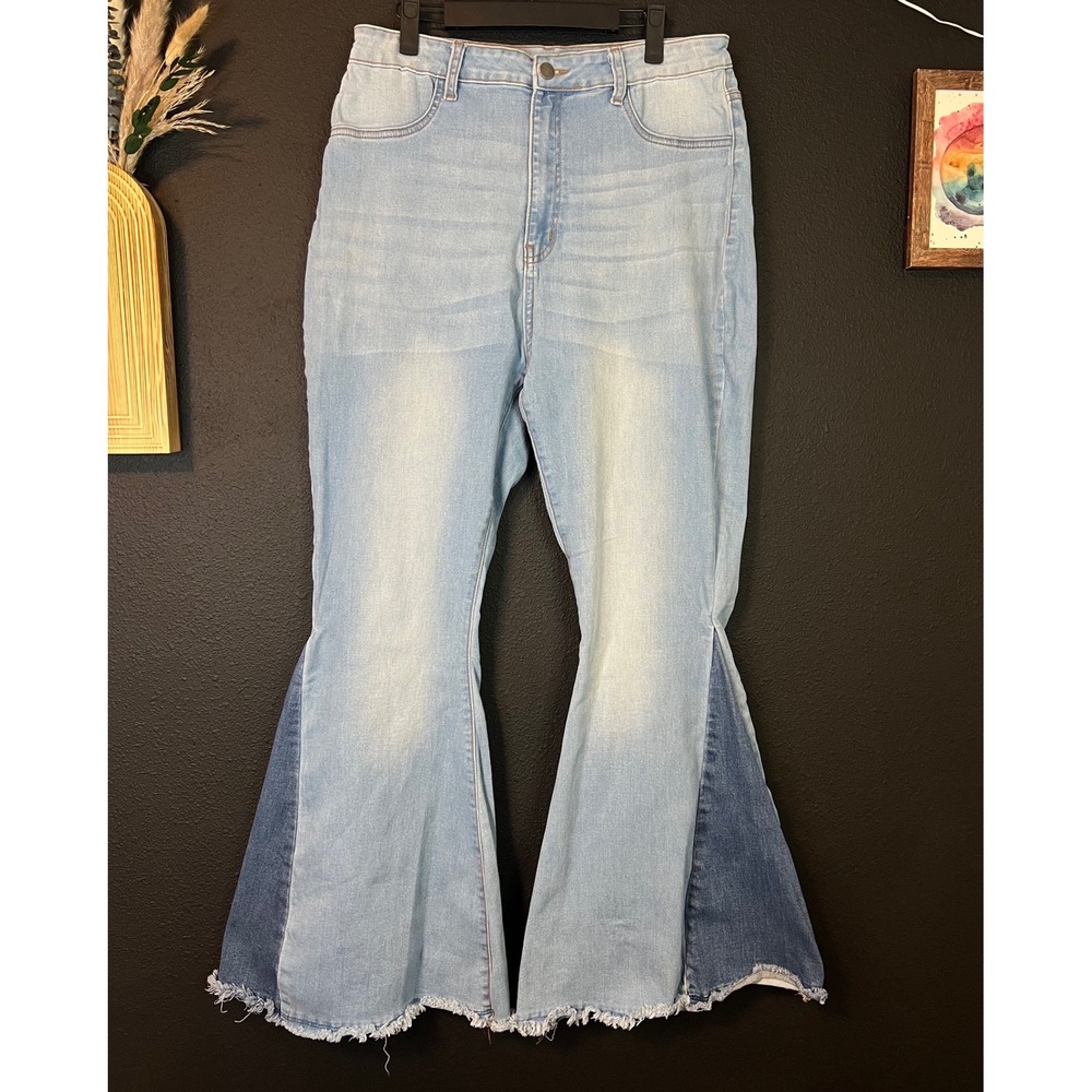 The M.A.P Jeans XL 17 Women's‎ Flare Bell Bottom Raw Hem Colorblock Denim